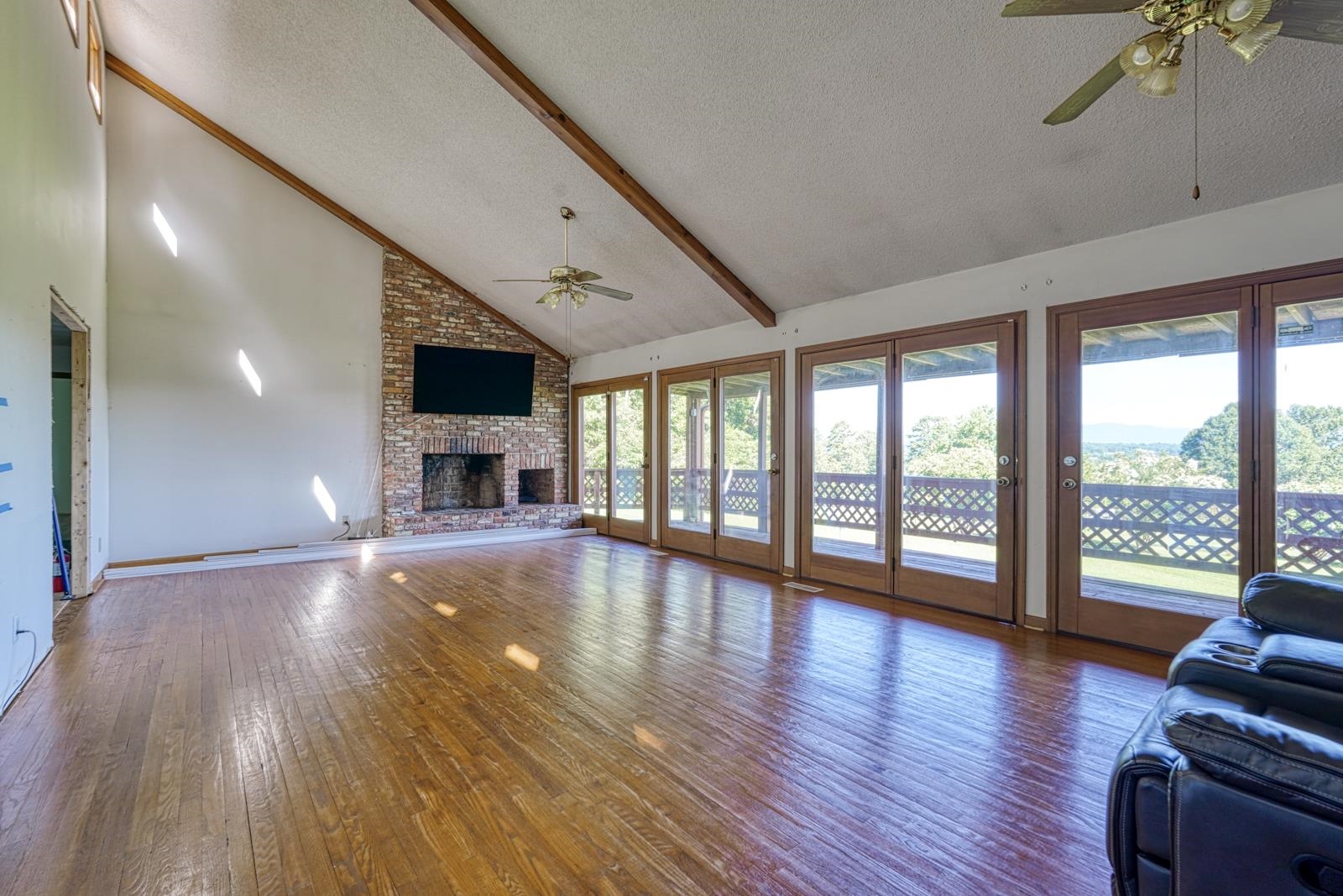 Gallery Image 7