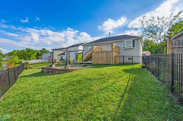 $310,000 | 8021 Cardinal Cove West, Indianapolis, IN 46256