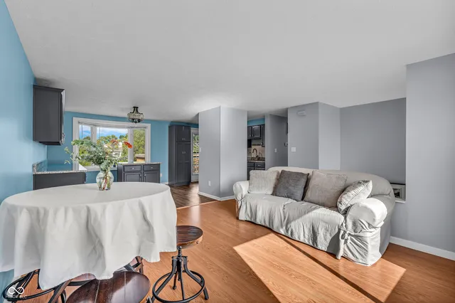 $310,000 | 8021 Cardinal Cove West, Indianapolis, IN 46256