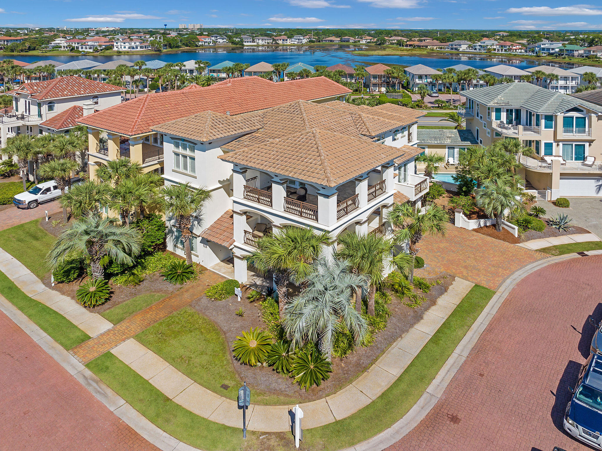 4713 Ocean Boulevard Destin, FL 32541 - Photo 4 of 90 DJI_20240923222023_0062_D