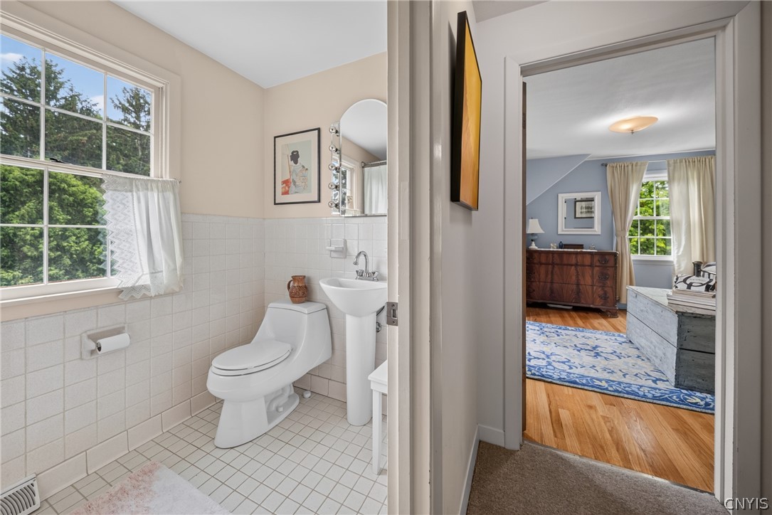 4777 Enders Road Manlius, NY 13104 - Photo 30 of 48 Second floor full bath...