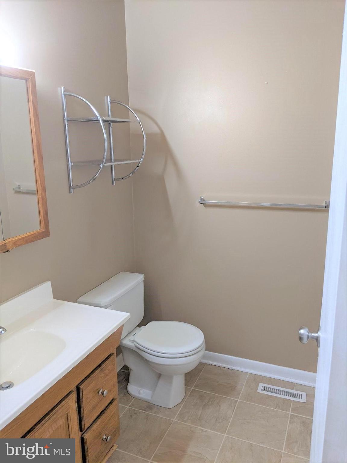 153 Hammershire Road, Unit C Reisterstown, MD 21136 - Photo 15 of 20 Full Bath