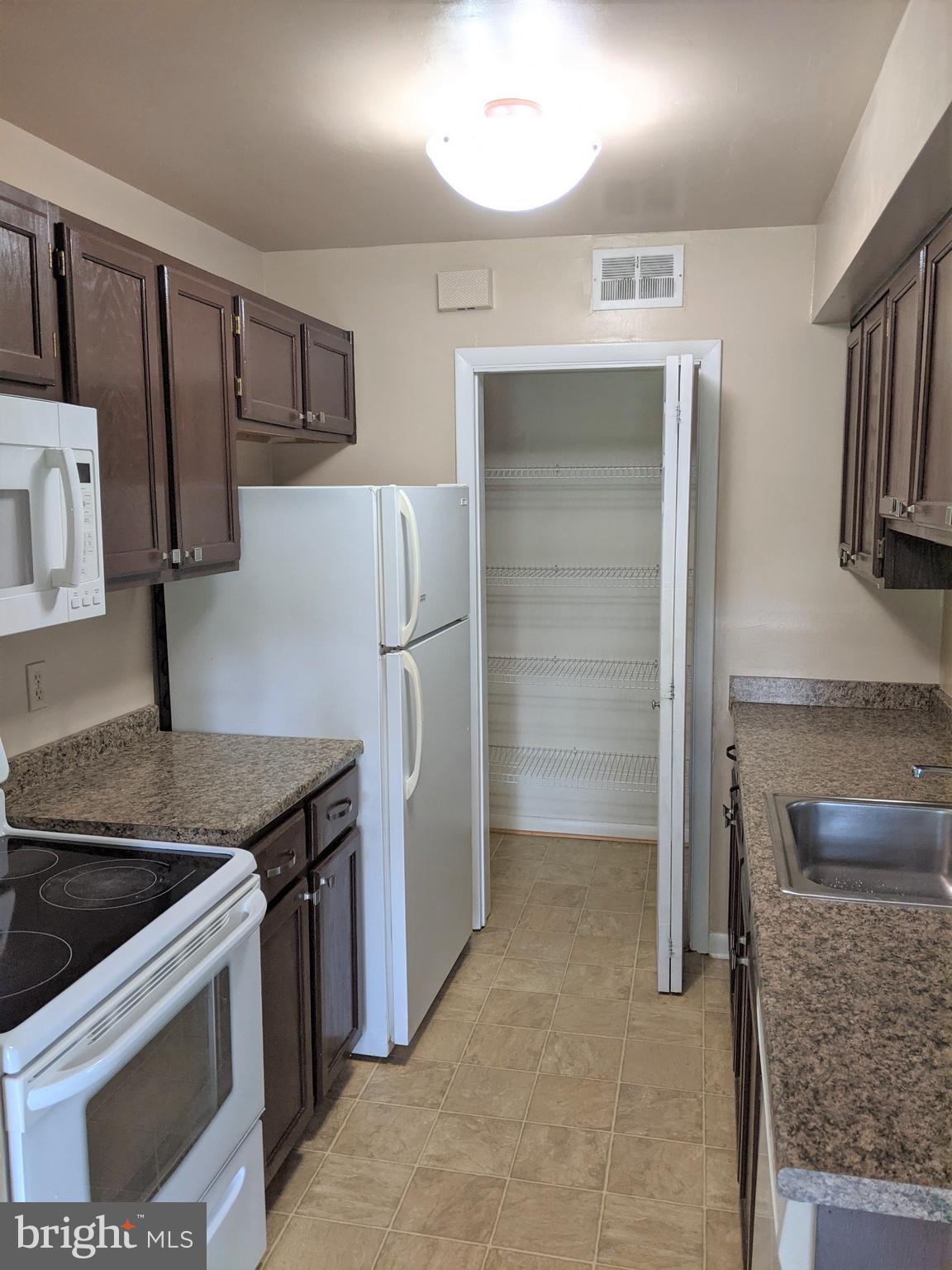153 Hammershire Road, Unit C Reisterstown, MD 21136 - Photo 6 of 20 Kitchen