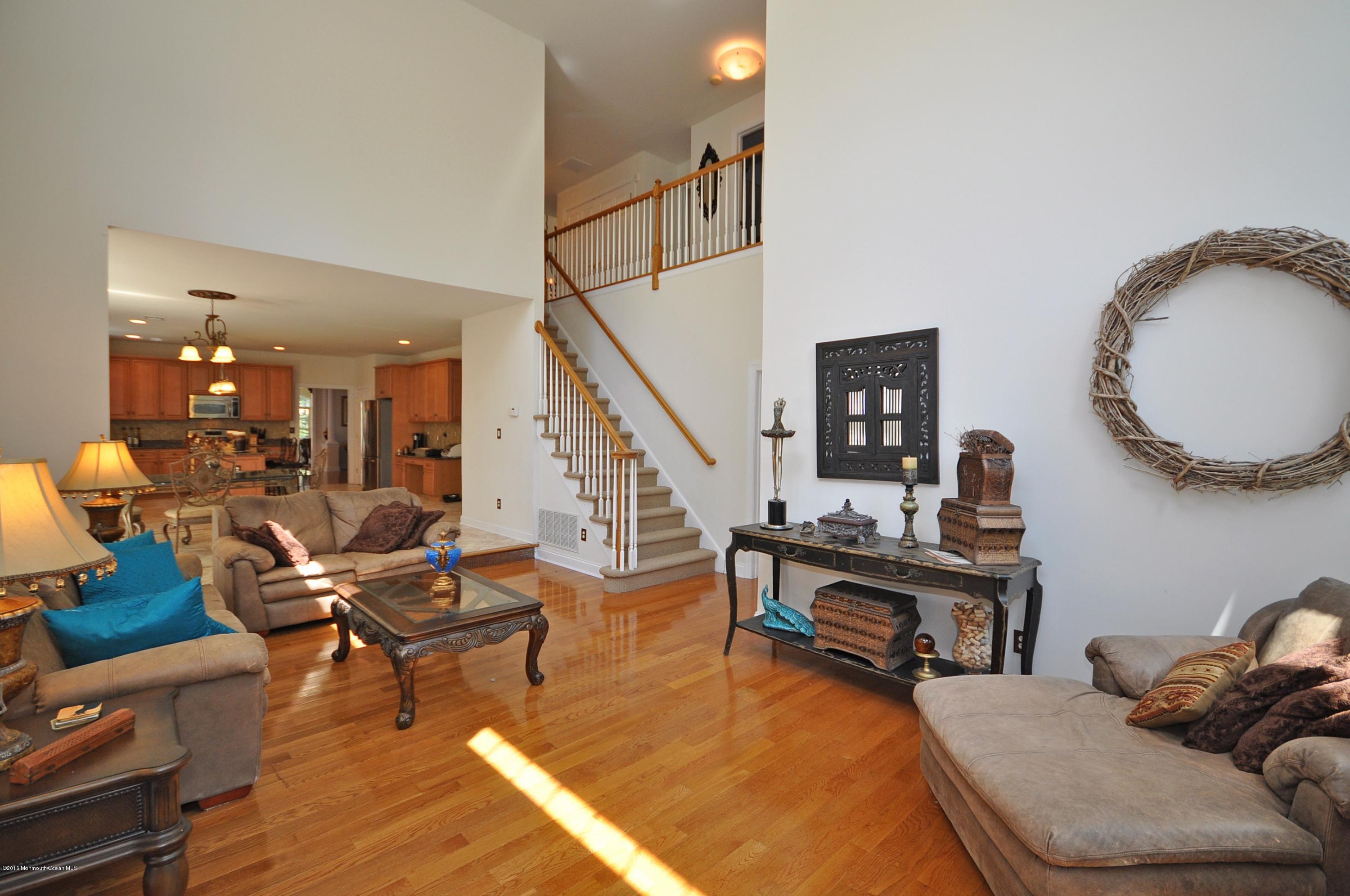 72 Leesville Road Jackson, NJ 08527 - Photo 16 of 28 022_Family Room