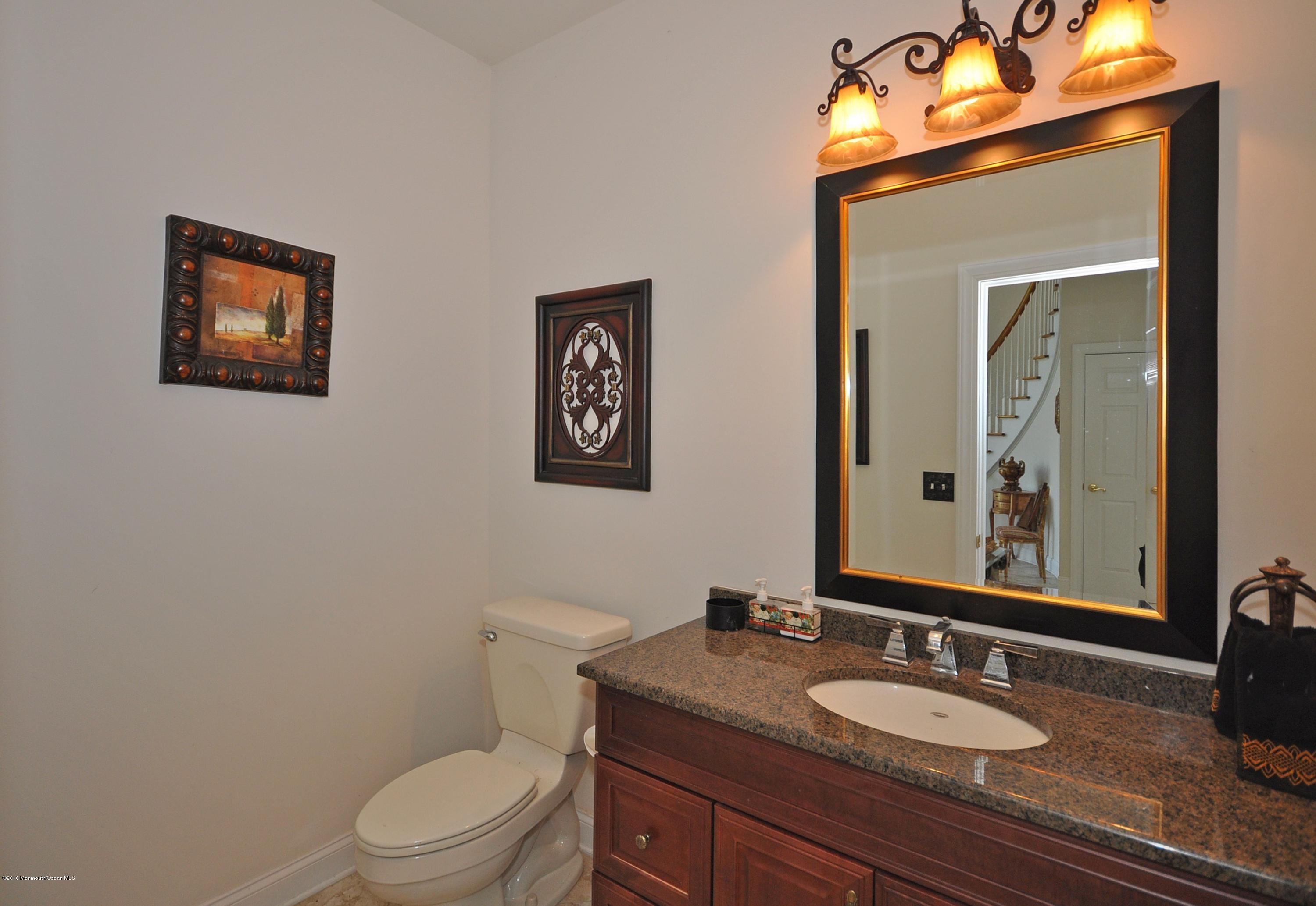 72 Leesville Road Jackson, NJ 08527 - Photo 18 of 28 024_Powder Room