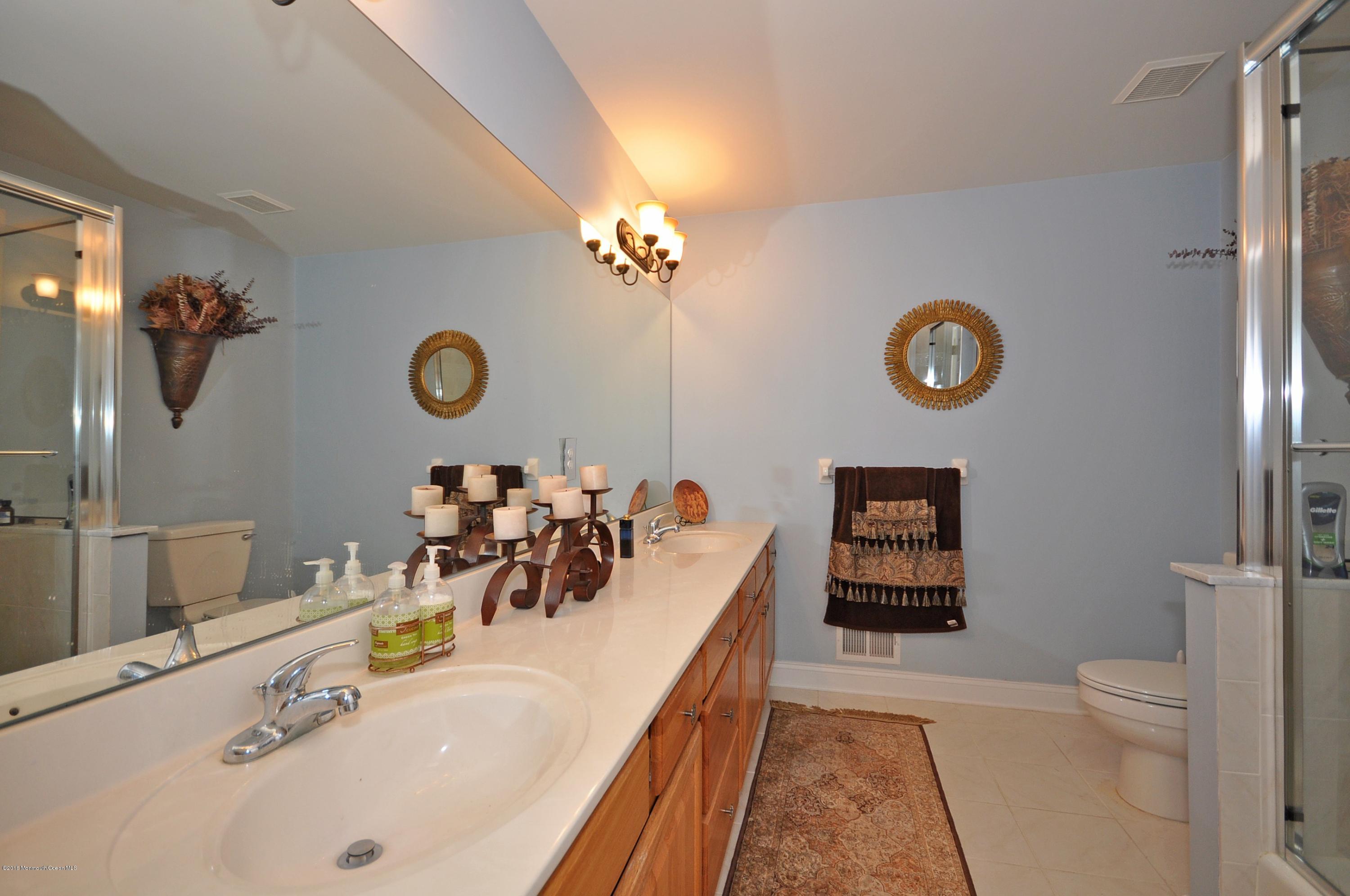 72 Leesville Road Jackson, NJ 08527 - Photo 24 of 28 034_Bathroom