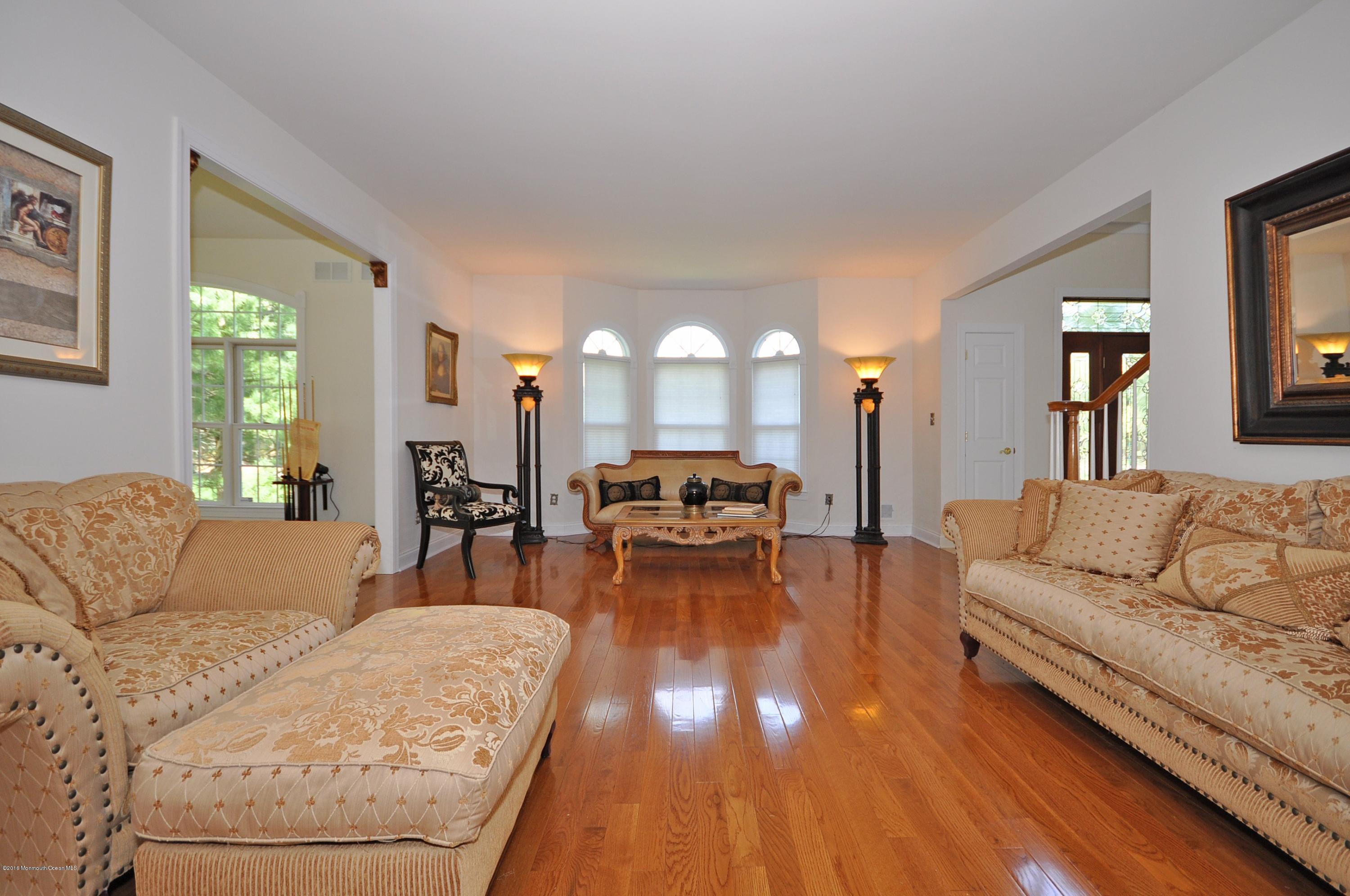 72 Leesville Road Jackson, NJ 08527 - Photo 6 of 28 008_Living Room