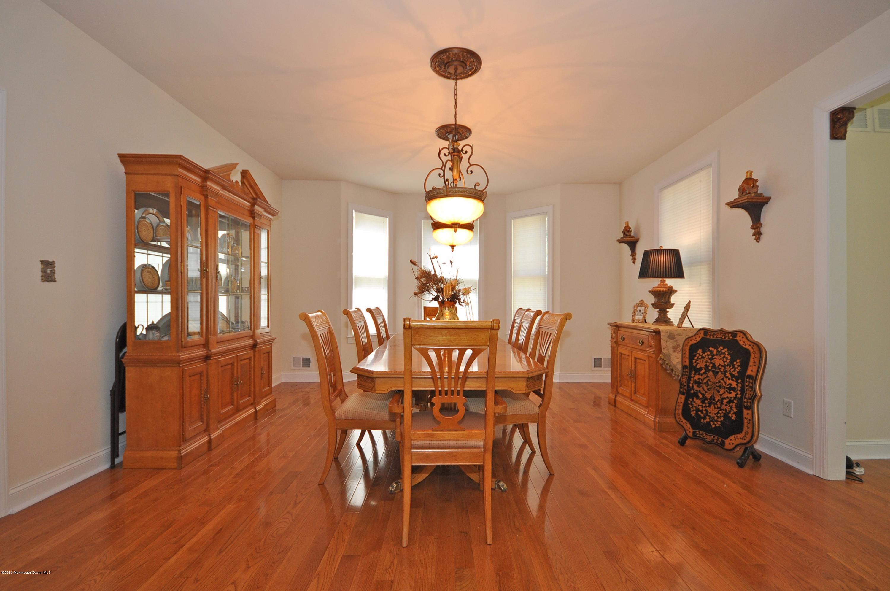 72 Leesville Road Jackson, NJ 08527 - Photo 7 of 28 010_Dining Room
