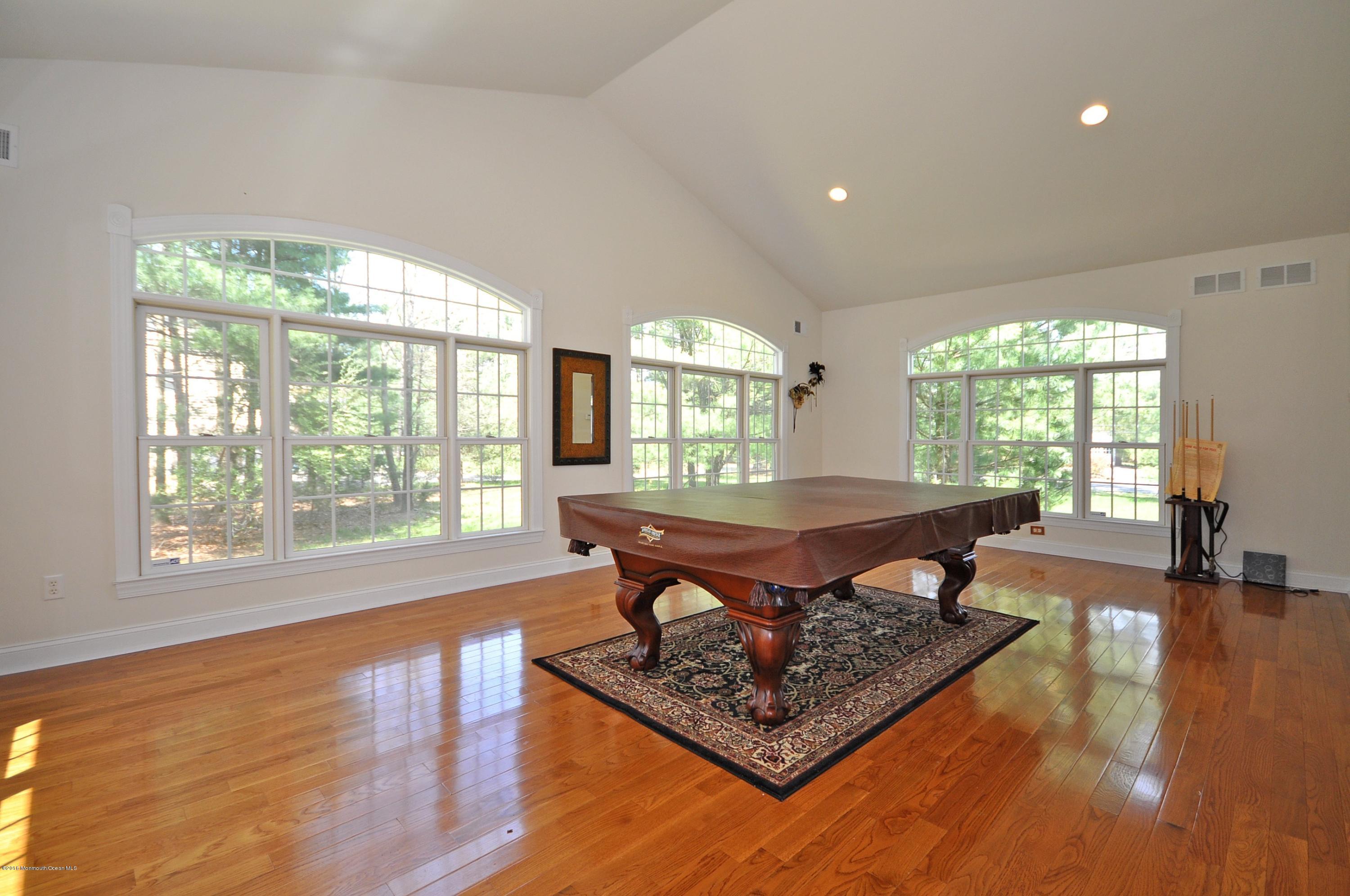 72 Leesville Road Jackson, NJ 08527 - Photo 9 of 28 012_Bonus Room