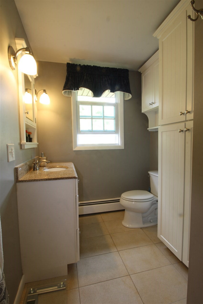 209 Worcester Road Hollis, NH 03049 - Photo 11 of 19