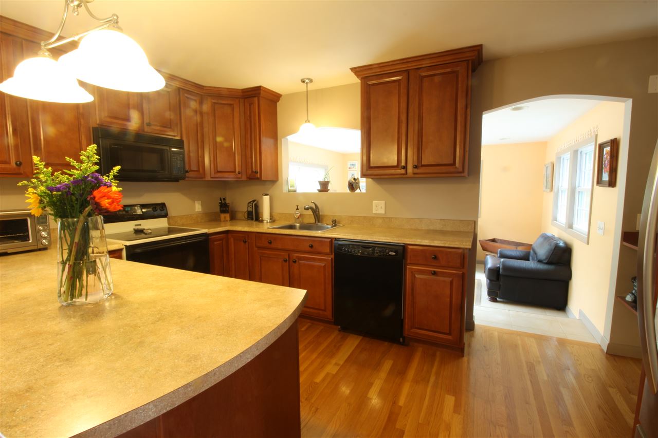 209 Worcester Road Hollis, NH 03049 - Photo 3 of 19