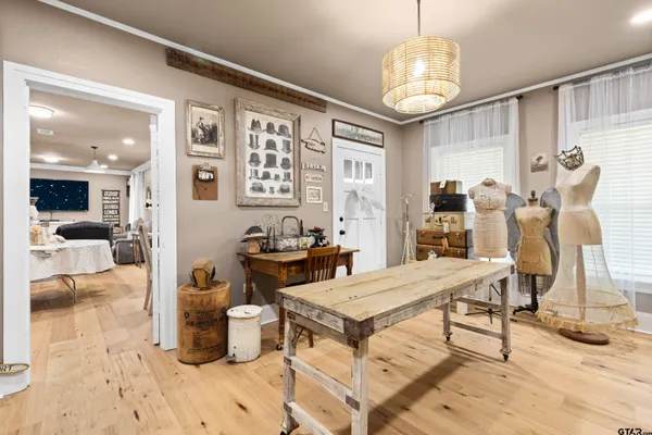 $259,900 | 918 North Montgomery Street, Gilmer, TX 75644