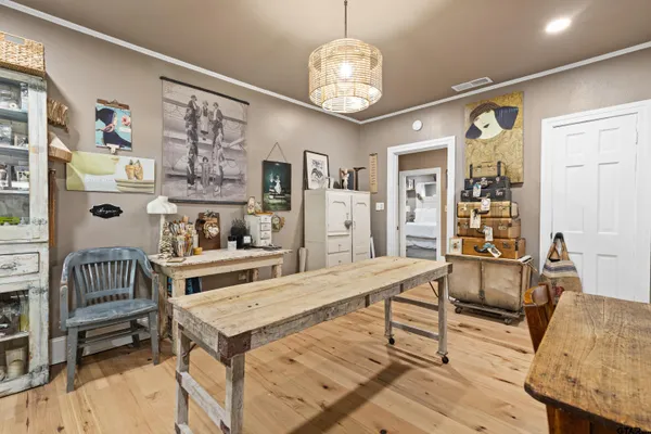 $259,900 | 918 North Montgomery Street, Gilmer, TX 75644