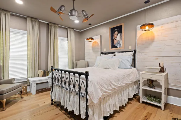 $259,900 | 918 North Montgomery Street, Gilmer, TX 75644