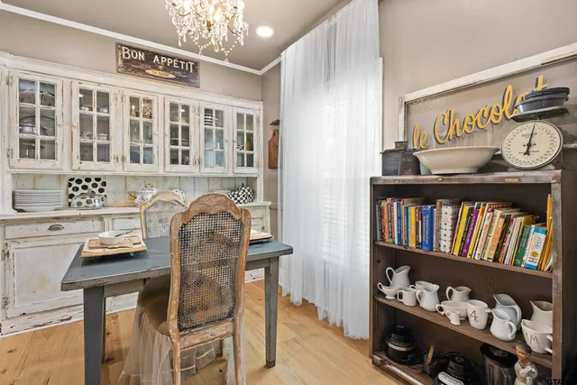 a view of a livingroom with furniture and window
