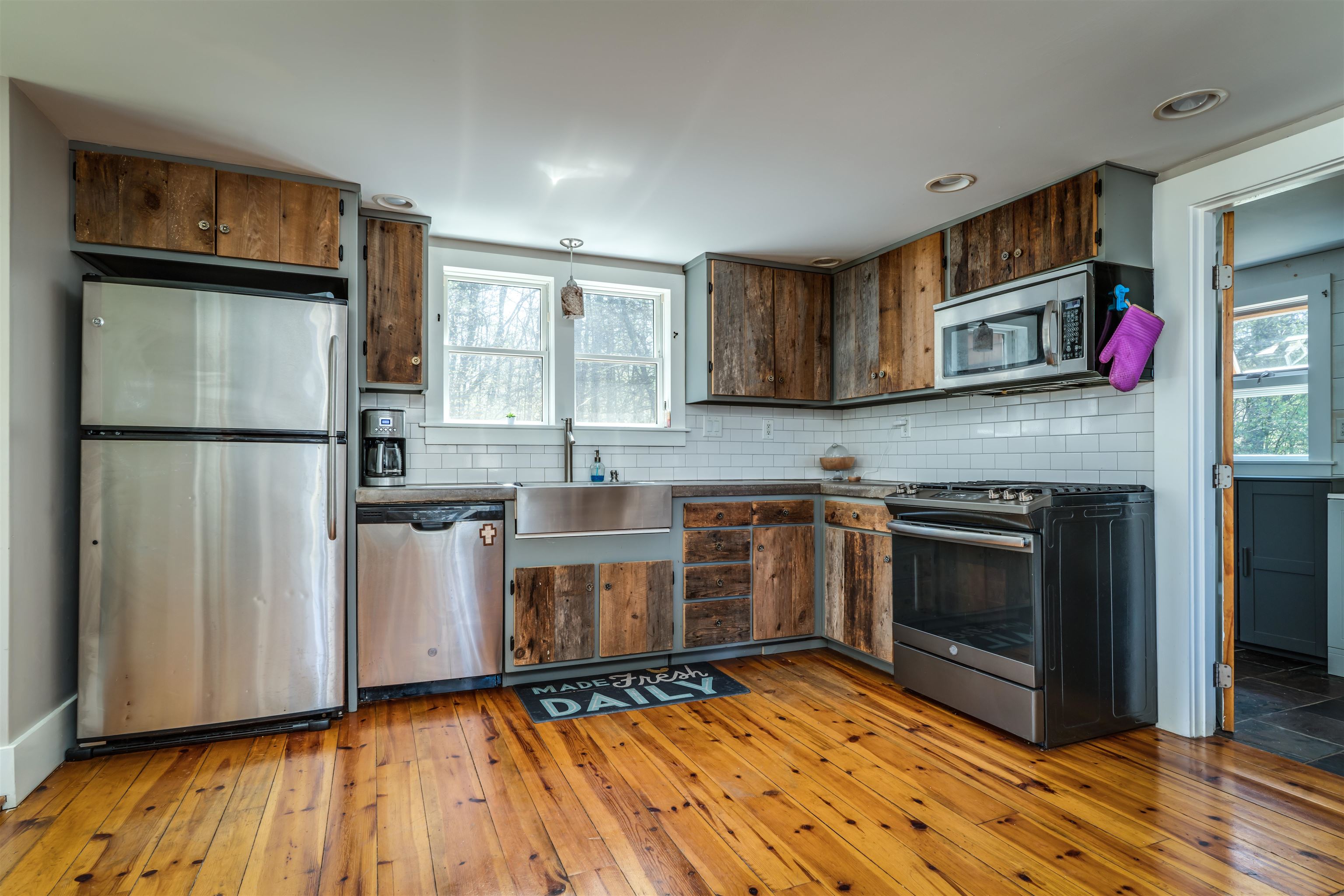101 Granite Road Effingham, NH 03882 - Photo 5 of 29