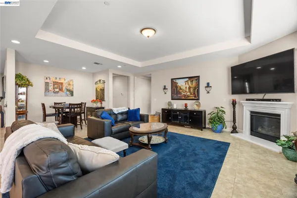 $925,000 | 2233 Demartini Lane, Brentwood, CA 94513
