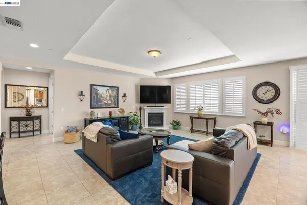 $925,000 | 2233 Demartini Lane, Brentwood, CA 94513