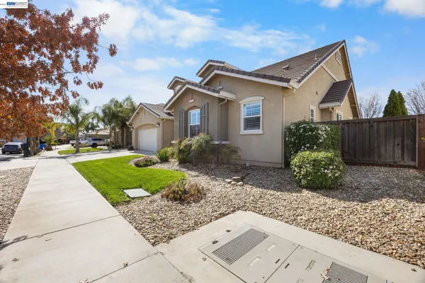 $925,000 | 2233 Demartini Lane, Brentwood, CA 94513