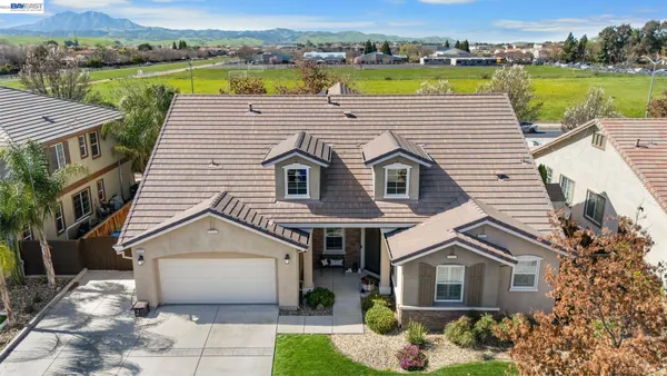 $925,000 | 2233 Demartini Lane, Brentwood, CA 94513