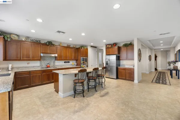 $925,000 | 2233 Demartini Lane, Brentwood, CA 94513