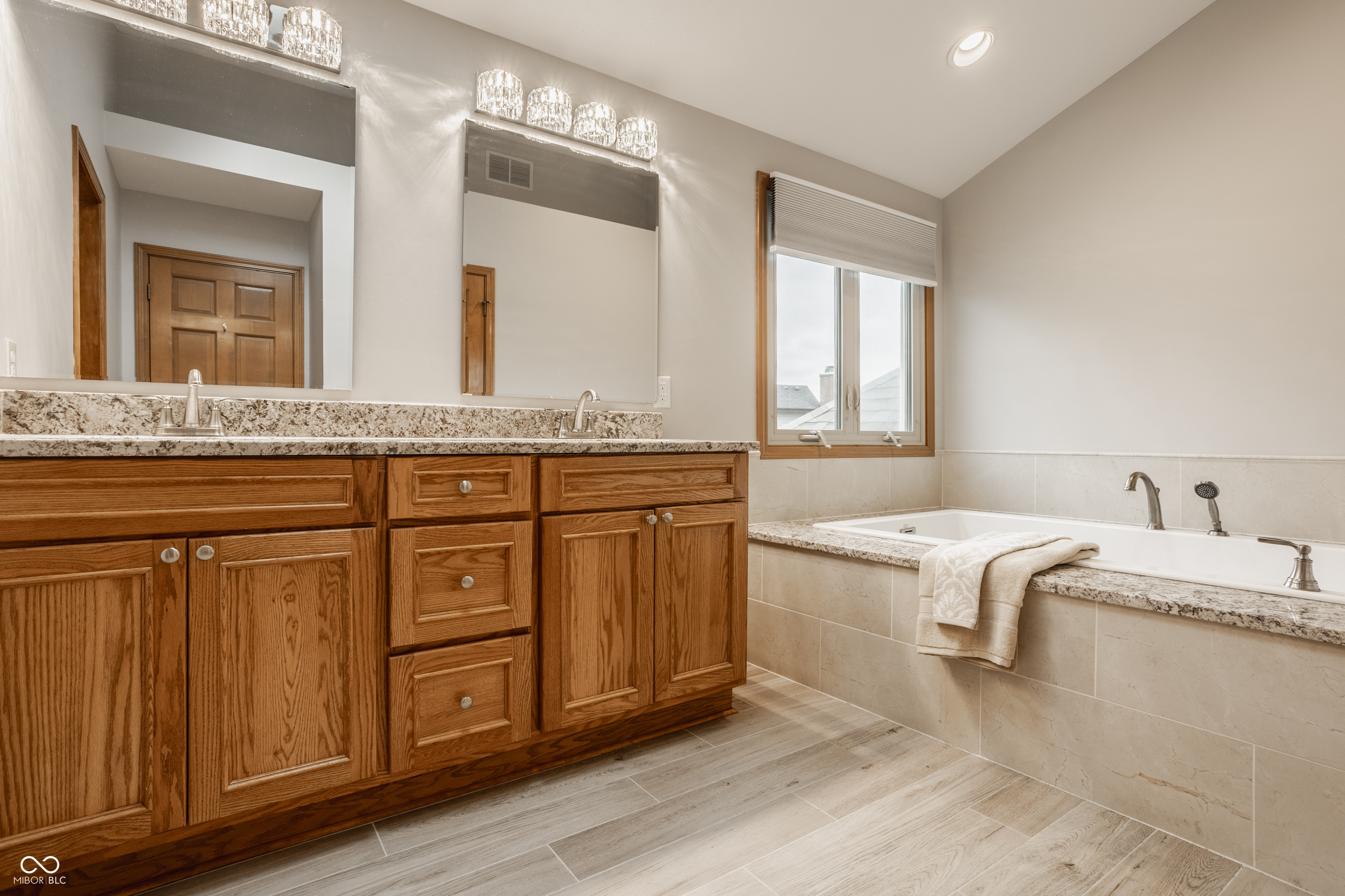 14097 Doubletree Lane Carmel, IN 46032 - Photo 23 of 52