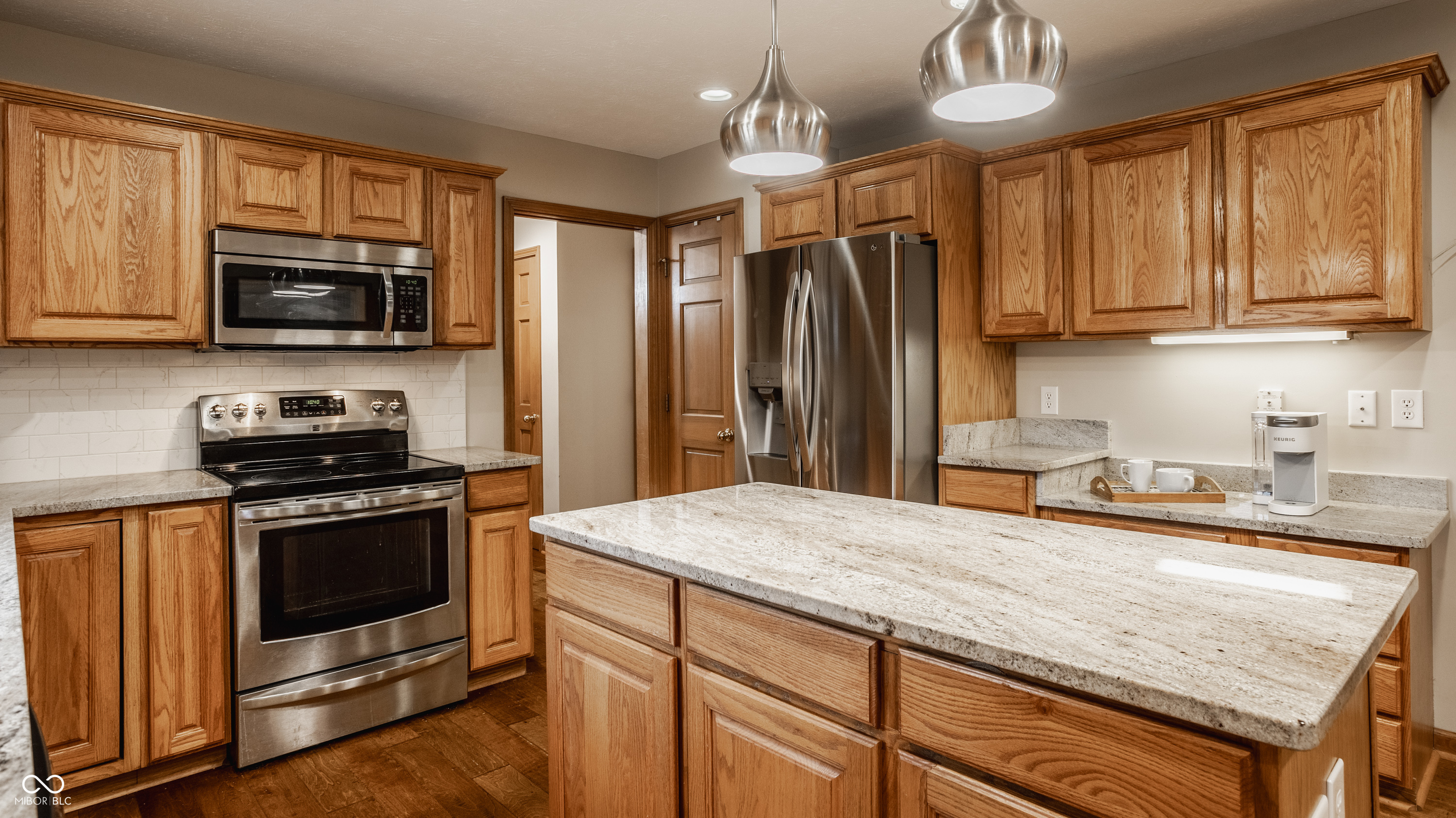 14097 Doubletree Lane Carmel, IN 46032 - Photo 9 of 52