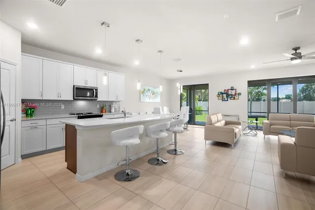 $870,000 | 8036 Northwest 78th Street, Fort Lauderdale, FL 33321