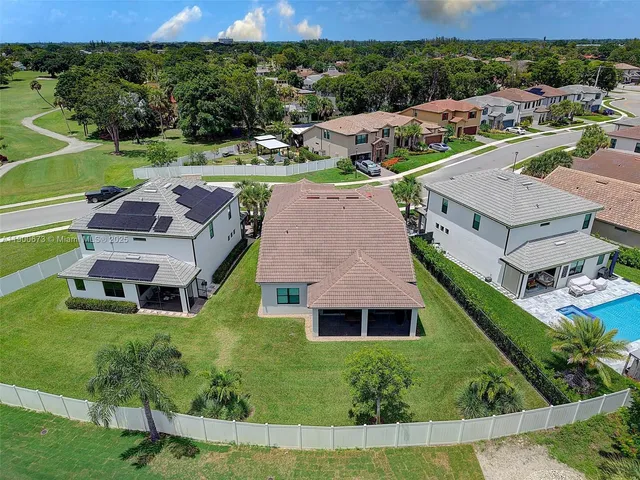 $870,000 | 8036 Northwest 78th Street, Fort Lauderdale, FL 33321