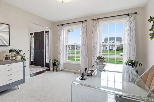 $575,000 | 2386 Burbank Drive, Hamburg, NY 14085