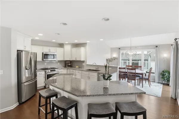 $575,000 | 2386 Burbank Drive, Hamburg, NY 14085