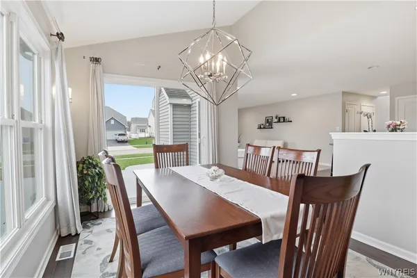 $575,000 | 2386 Burbank Drive, Hamburg, NY 14085