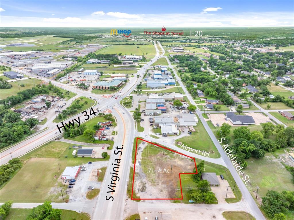 1008 South Virginia Street Terrell, TX 75160 - Photo 3 of 22 a view of a city