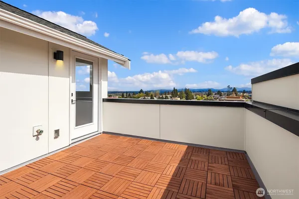 $645,000 | 12012 17th Place South, Unit B, Burien, WA 98168