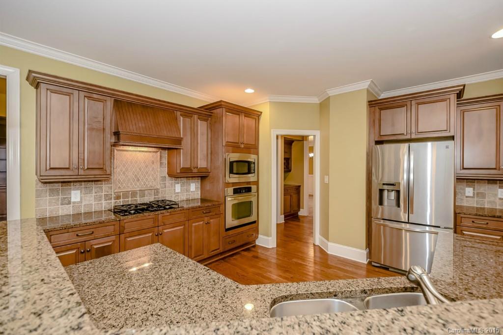 6887 Montgomery Road Lake Wylie, SC 29710 - Photo 12 of 24