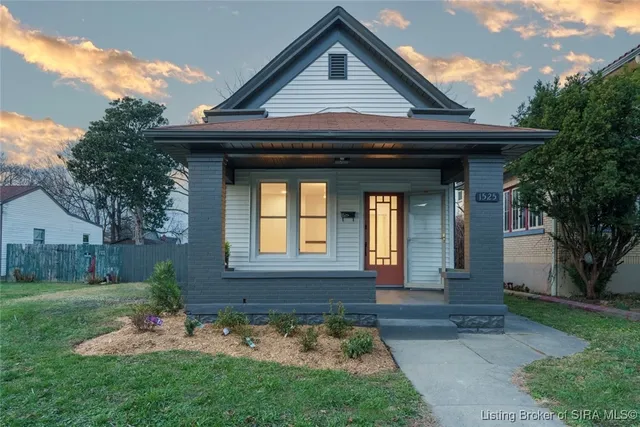 $248,500 | 1525 East Oak Street, New Albany, IN 47150