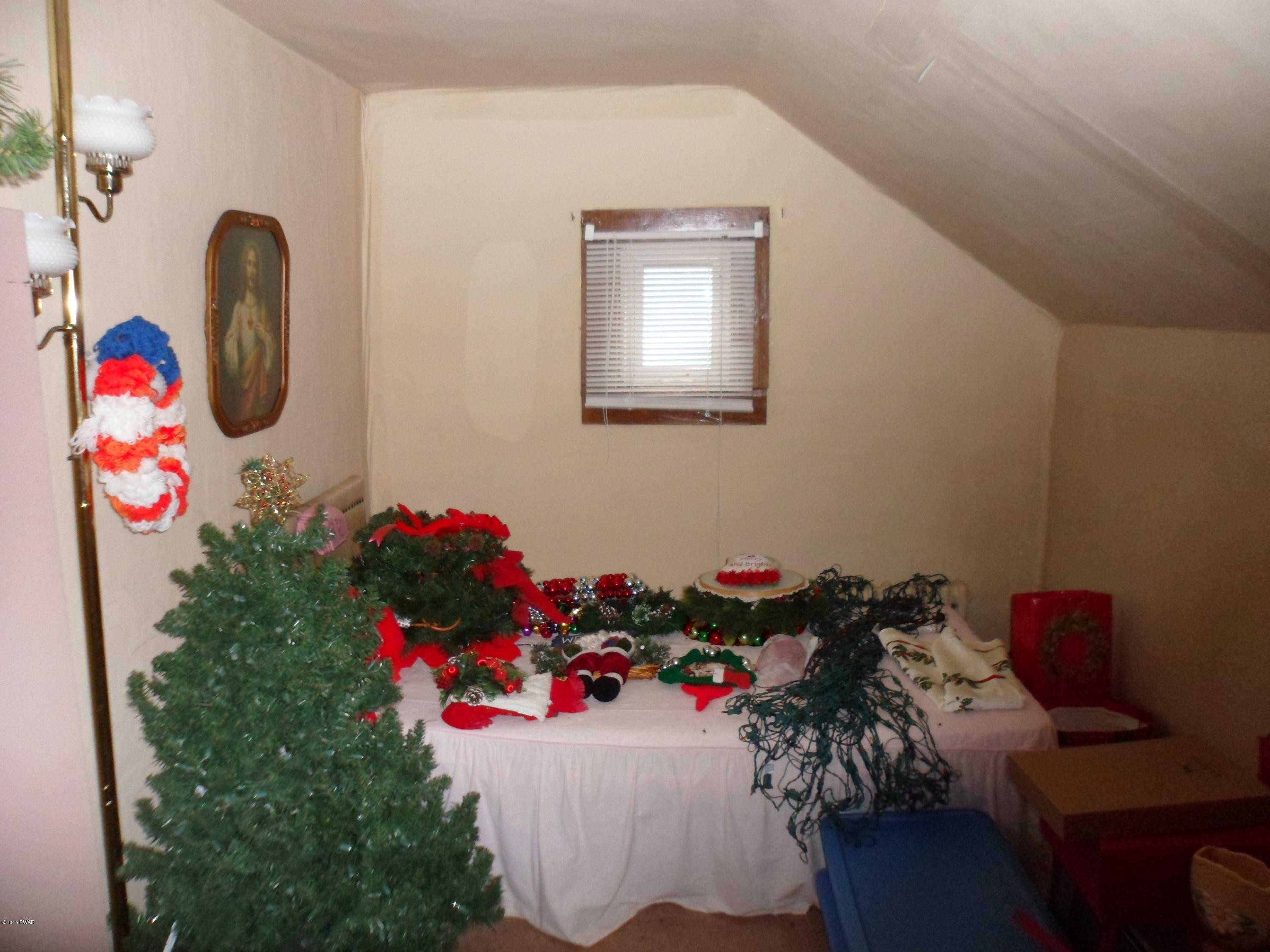 32 South Preston Road Pleasant Mount, PA 18453 - Photo 6 of 25 Gallery Image 6