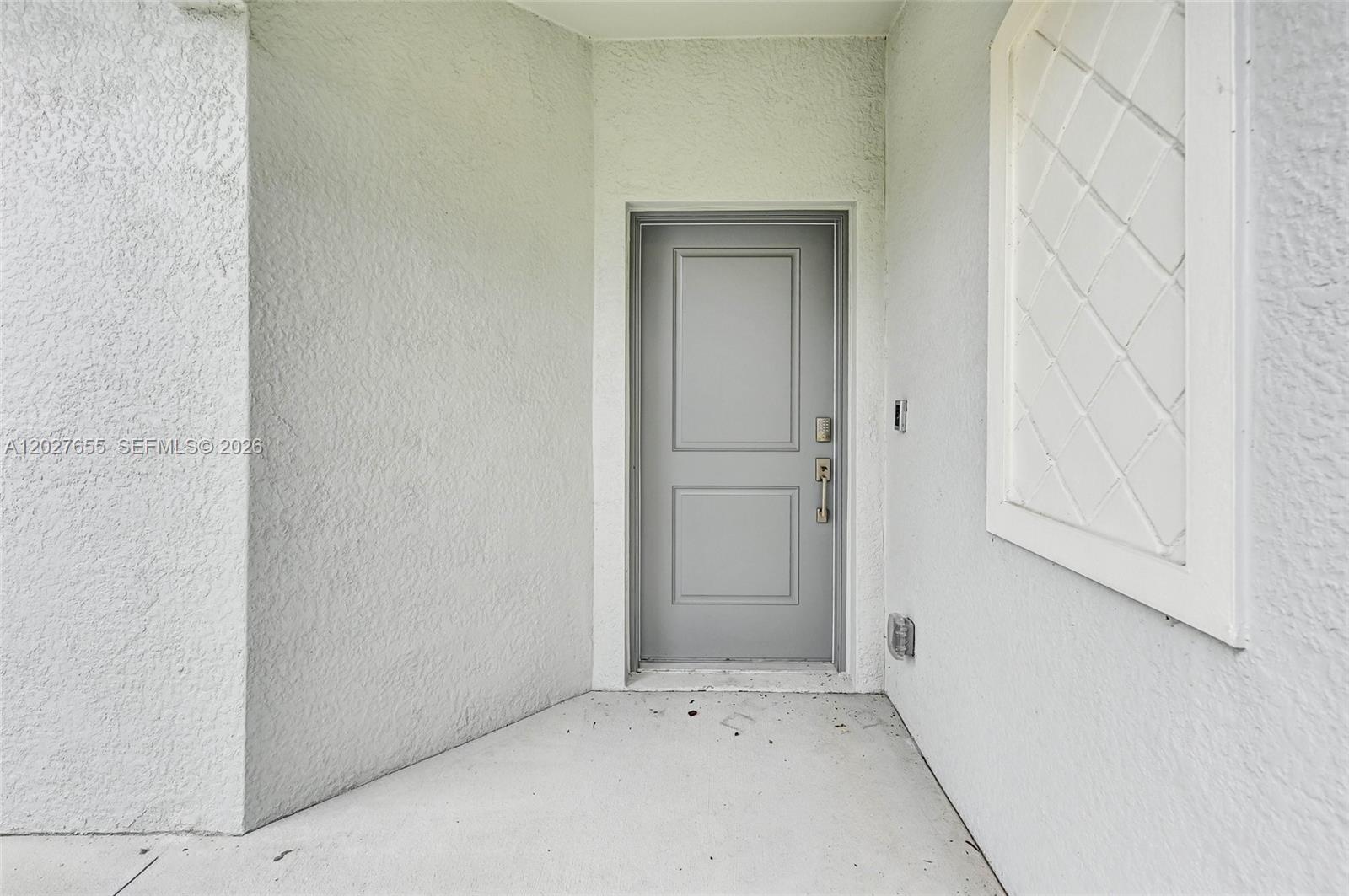 20545 Hazelnut Court Lehigh Acres, FL 33936 - Photo 5 of 38
