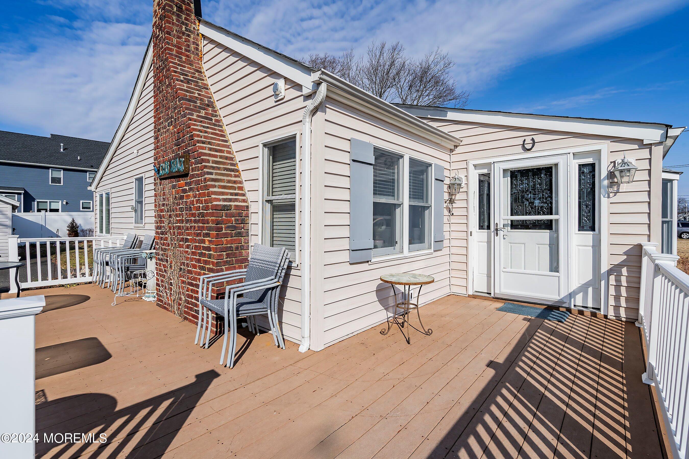 216 Foster Road Toms River, NJ 08753 - Photo 8 of 31 08-Porch 1
