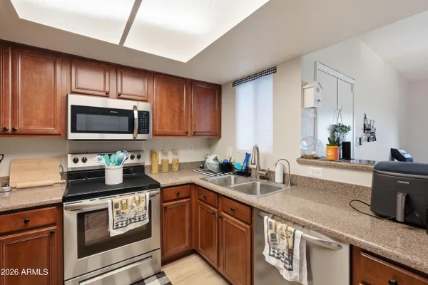 $180,000 | 5757 West Eugie Avenue, Unit 2062, Glendale, AZ 85304