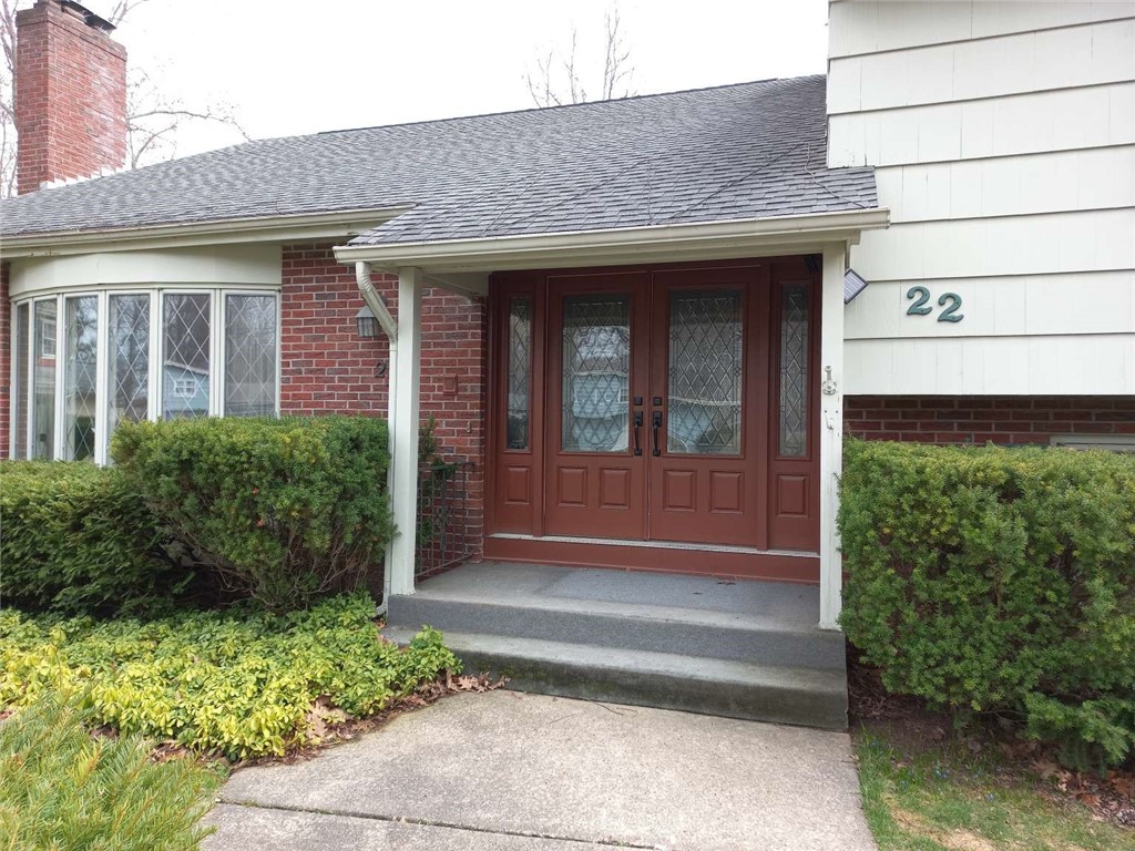 22 Bryn Mawr Road Gates, NY 14624 - Photo 3 of 25