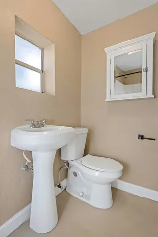 $3,950 | 4622 West El Prado Boulevard, Tampa, FL 33629