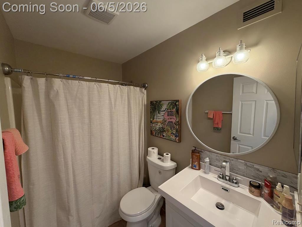 2445 Riverside Drive, Unit 206 Trenton, MI 48183 - Photo 17 of 27