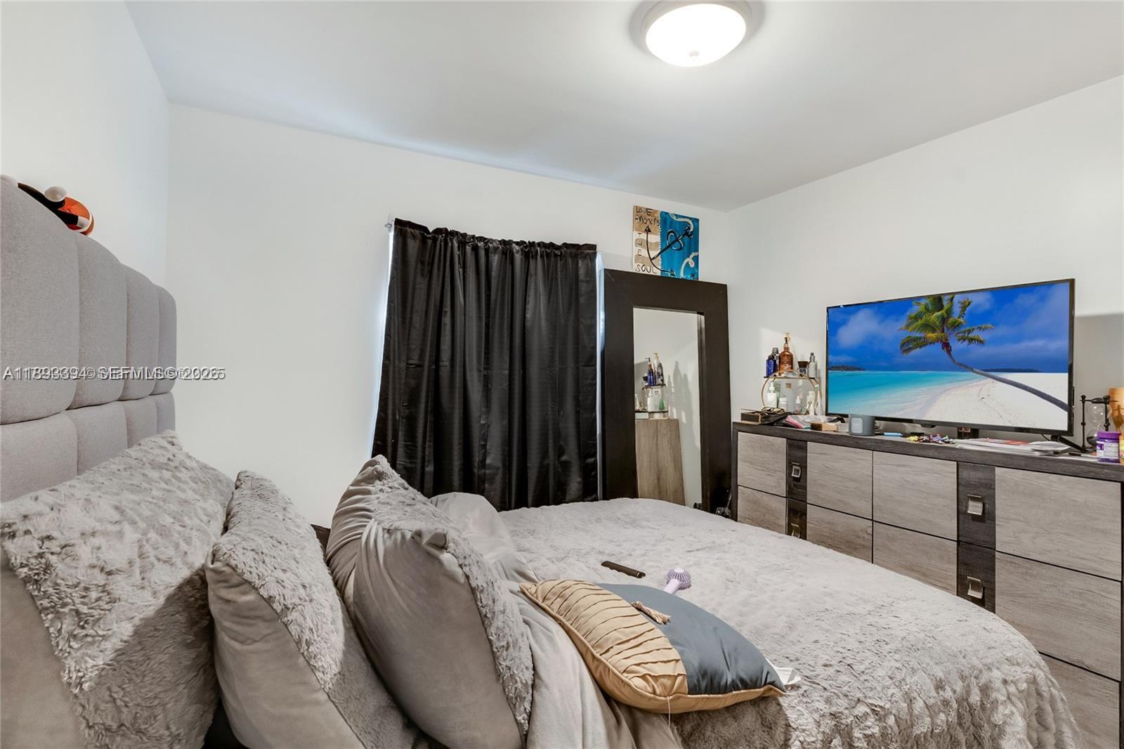 219 Northwest 7th Court Hallandale Beach, FL 33009 - Photo 6 of 17