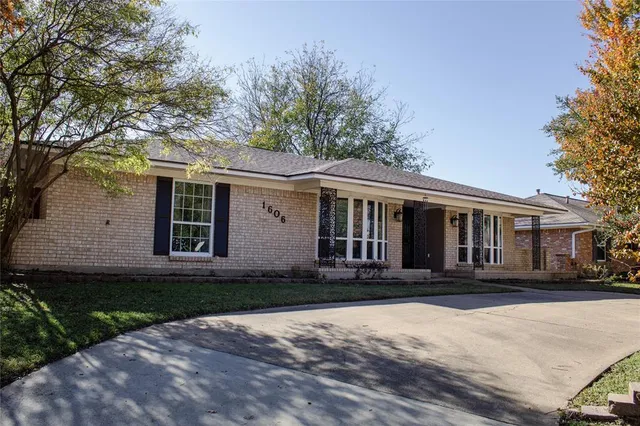 $440,000 | 1606 Villanova Drive, Richardson, TX 75081