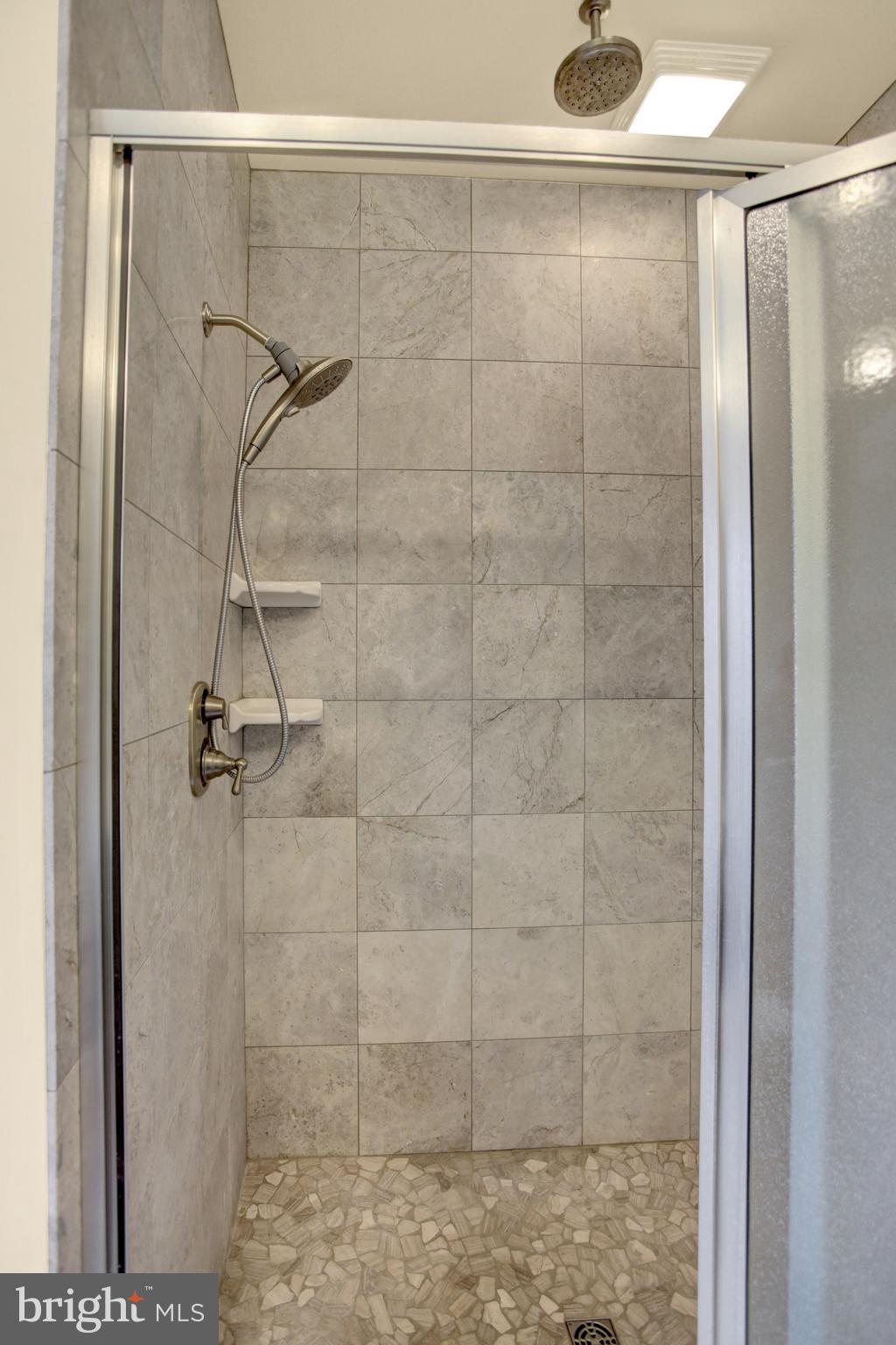 530 Madison Road Mechanicsburg, PA 17050 - Photo 19 of 37 Owners custom tile shower w/ dual shower heads