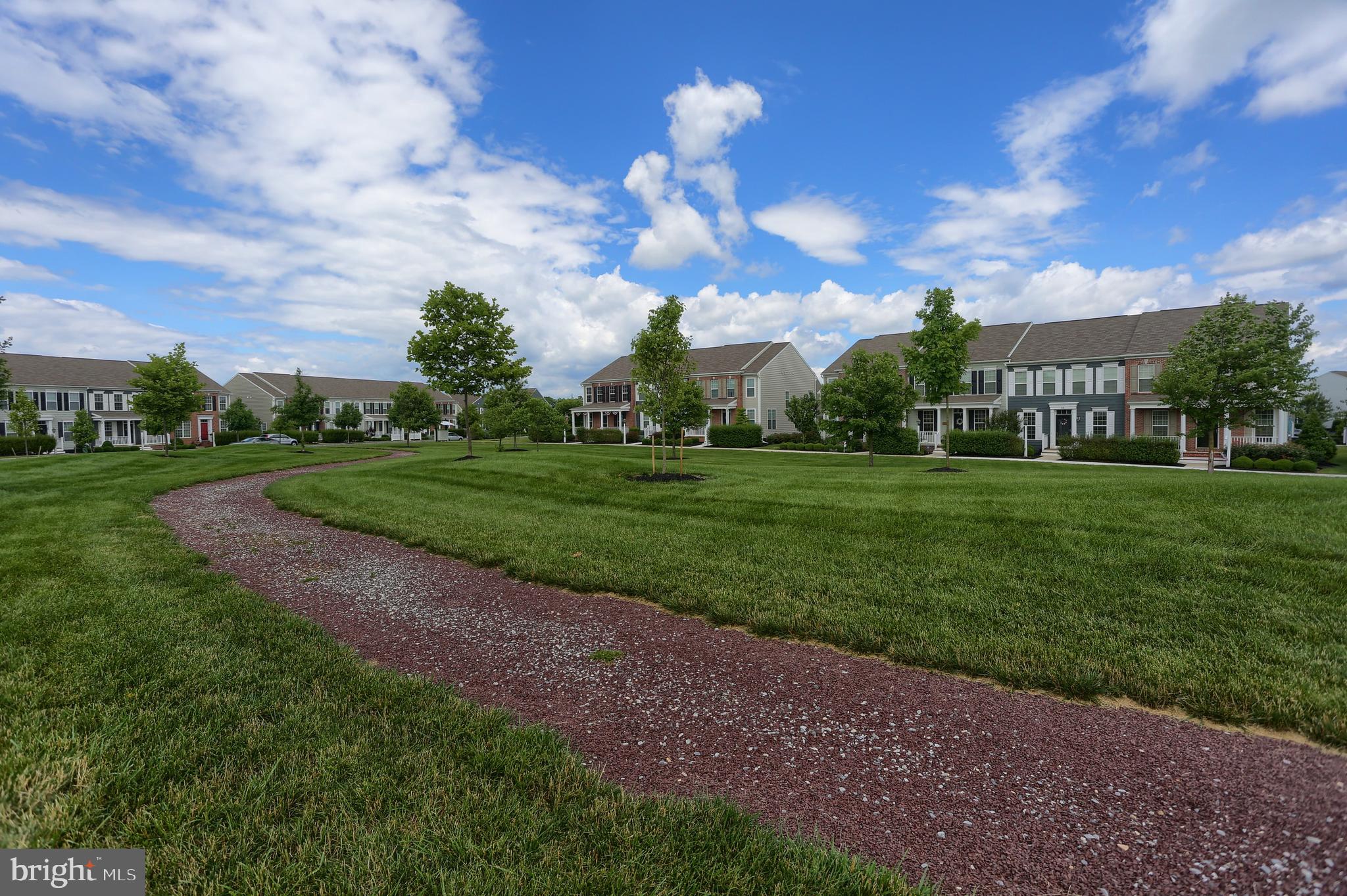 530 Madison Road Mechanicsburg, PA 17050 - Photo 31 of 37 Welcoming scenic neighborhood