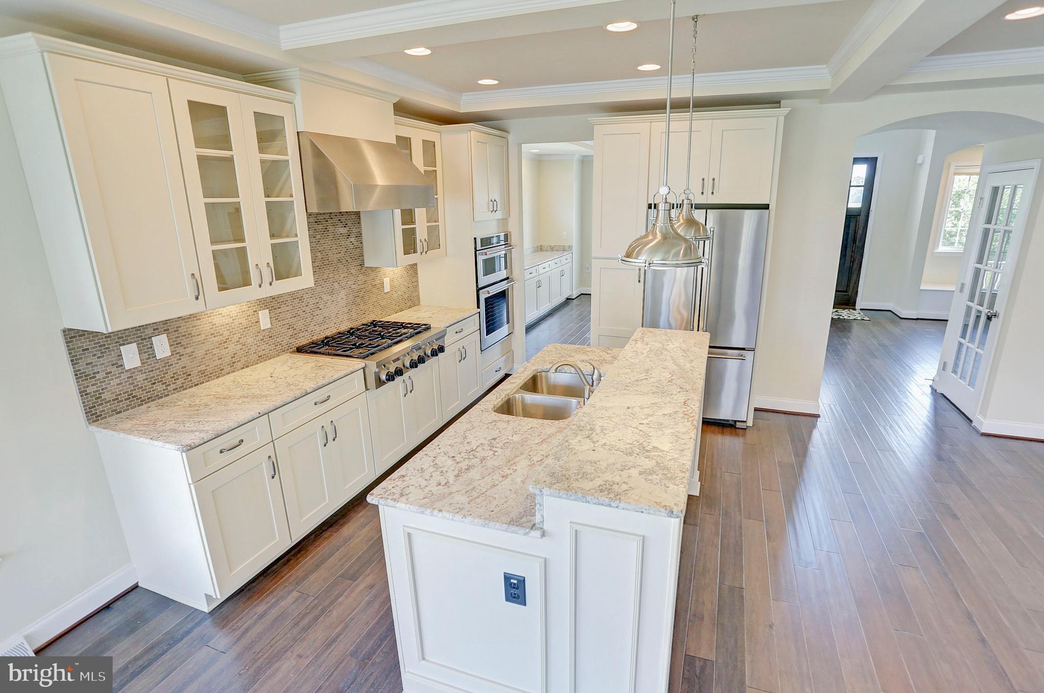 530 Madison Road Mechanicsburg, PA 17050 - Photo 9 of 37 Abundant cabinetry & granite