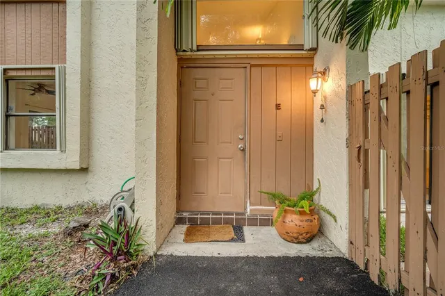 $475,000 | 11483 Southwest 109th Road, Unit 2E, Miami, FL 33176