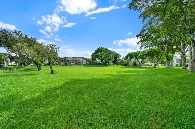 $475,000 | 11483 Southwest 109th Road, Unit 2E, Miami, FL 33176